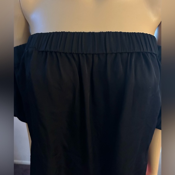 Milly,  black off the shoulder blouse. Sz. S - Picture 5 of 8